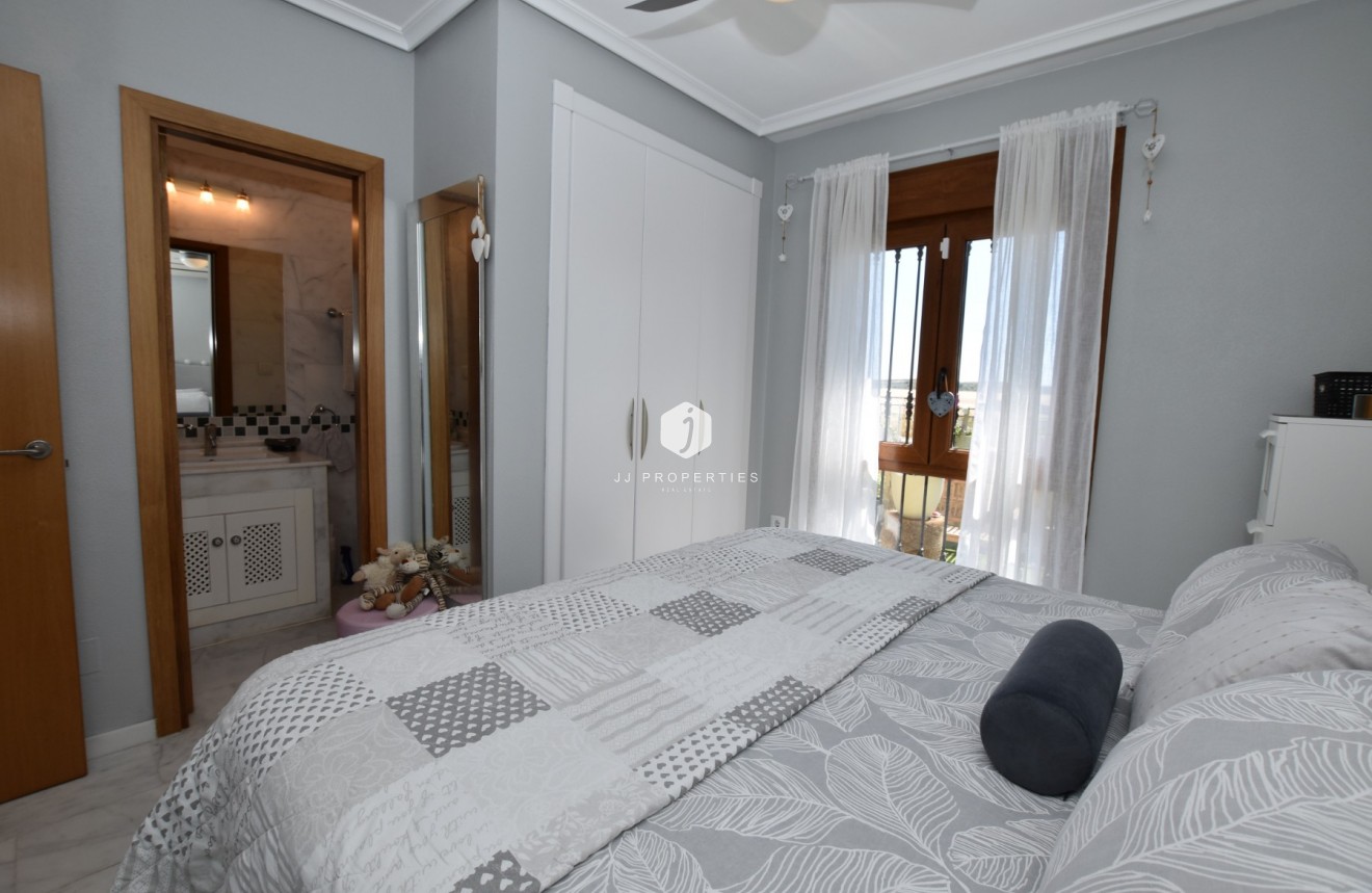 Tweedehands - Appartement / flat -
Algorfa - Inland