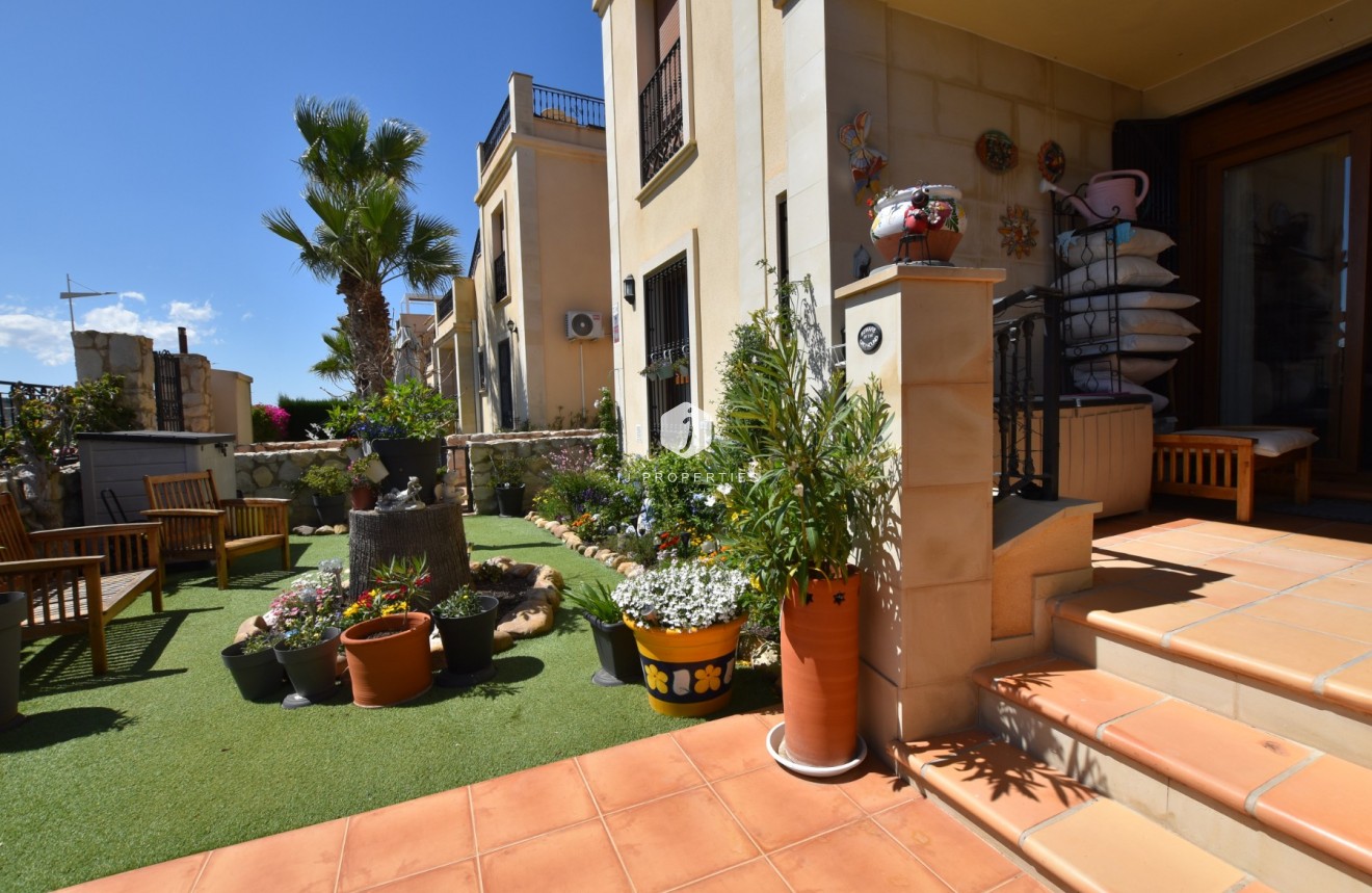 Tweedehands - Appartement / flat -
Algorfa - Inland
