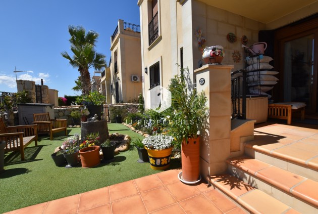 Tweedehands - Appartement / flat -
Algorfa - Inland