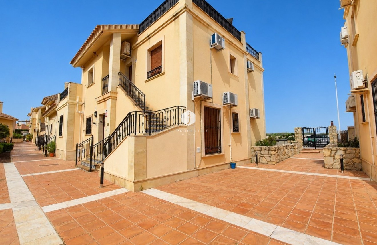 Tweedehands - Appartement / flat -
Algorfa - Inland
