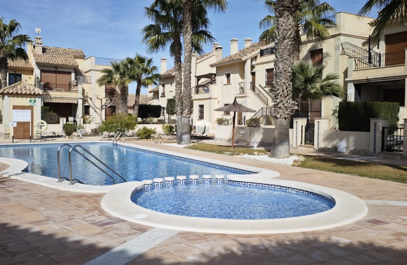 Tweedehands - Appartement / flat -
Algorfa - Inland