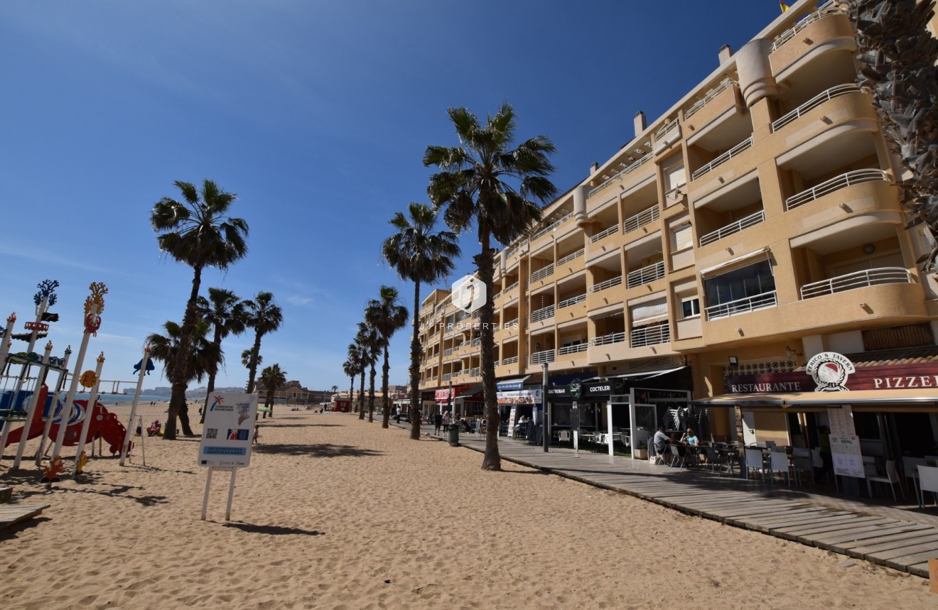 Aus zweiter Hand - Wohnung -
La Mata - Costa Blanca