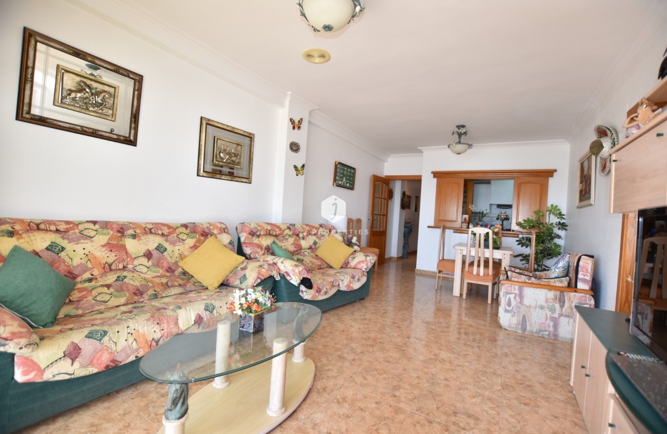 Aus zweiter Hand - Wohnung -
La Mata - Costa Blanca