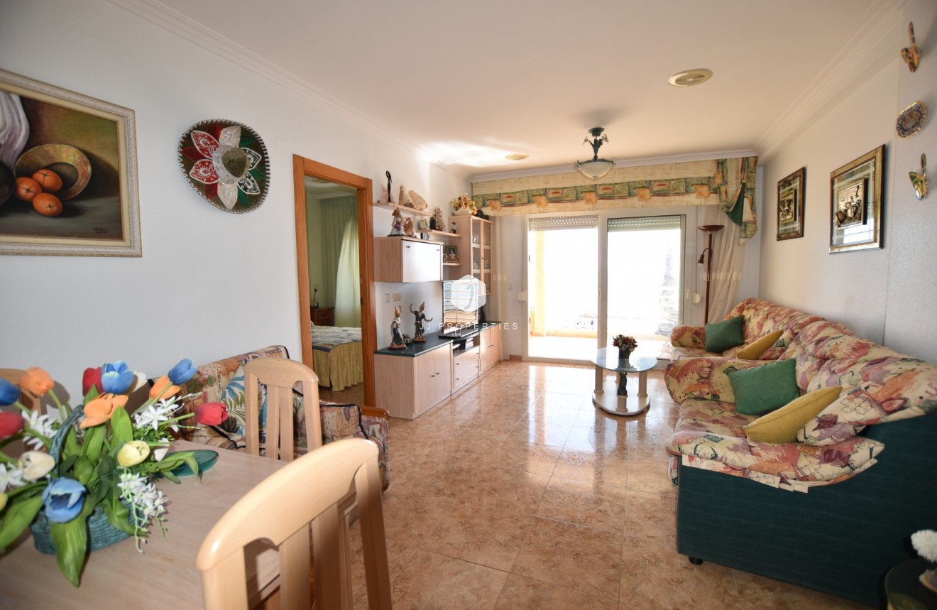 Aus zweiter Hand - Wohnung -
La Mata - Costa Blanca