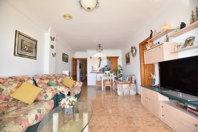 Aus zweiter Hand - Wohnung -
La Mata - Costa Blanca