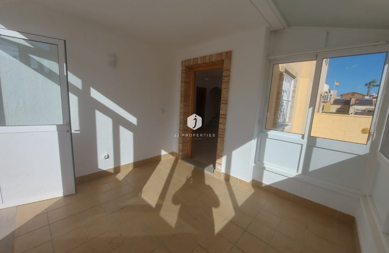 Segunda mano - Chalet -
Ciudad Quesada - Costa Blanca