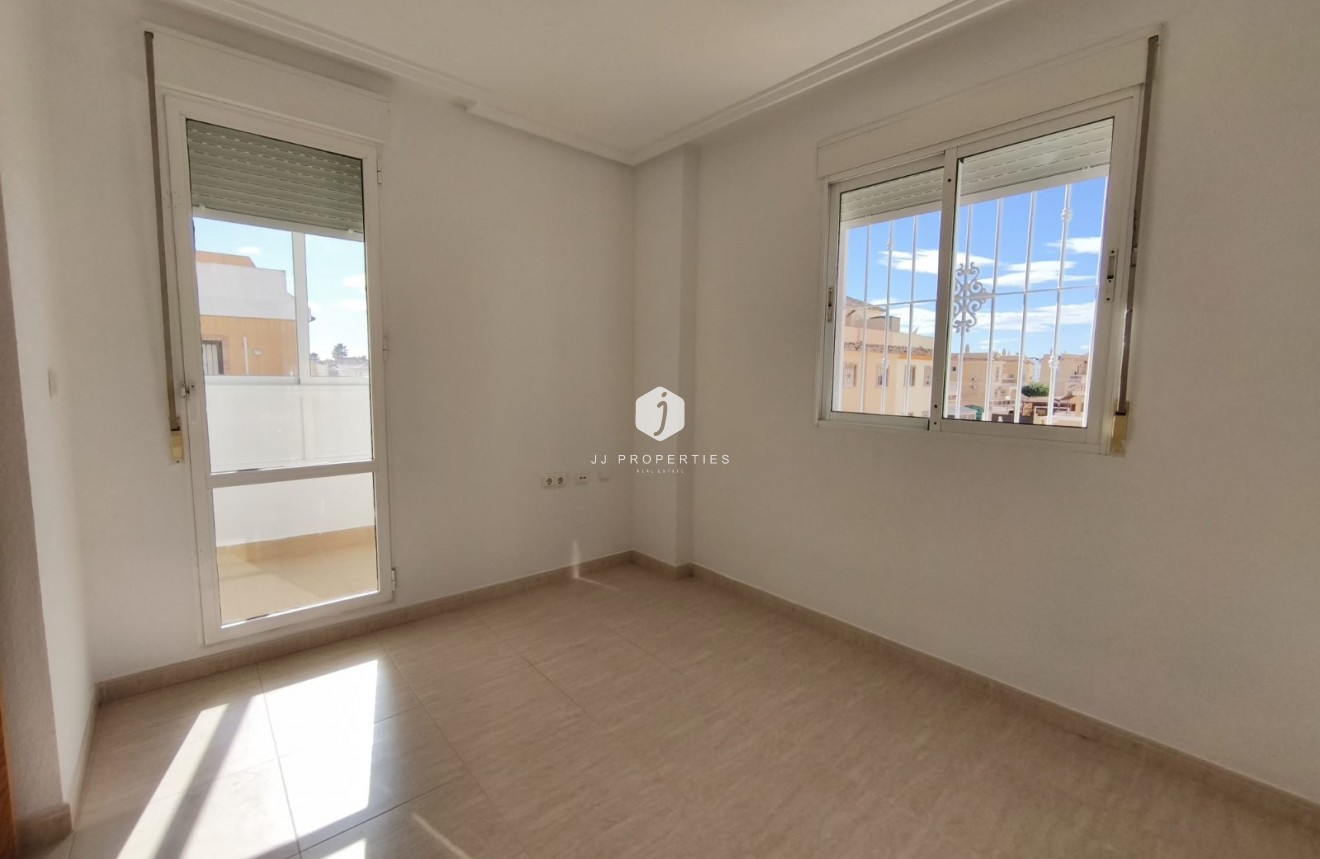 Segunda mano - Chalet -
Ciudad Quesada - Costa Blanca