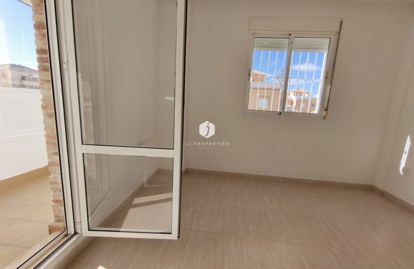 Segunda mano - Chalet -
Ciudad Quesada - Costa Blanca