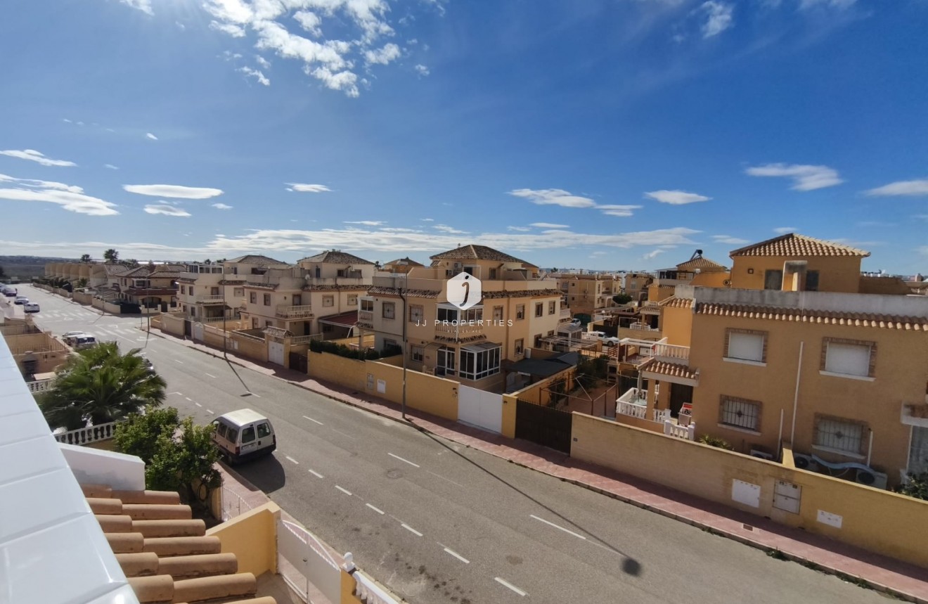 Segunda mano - Chalet -
Ciudad Quesada - Costa Blanca