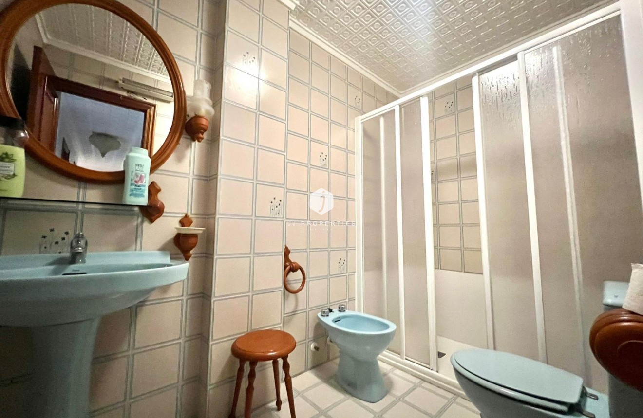 Segunda mano - Apartamento / piso -
Torrevieja - Acequion