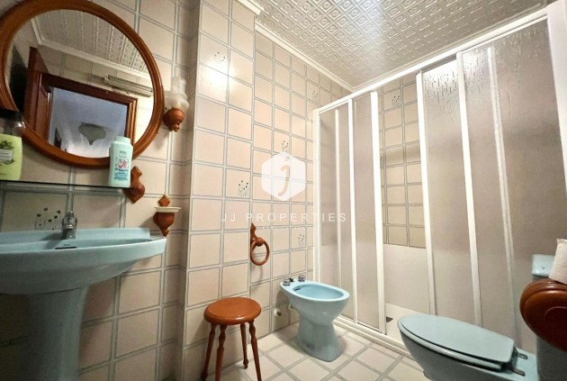 Segunda mano - Apartamento / piso -
Torrevieja - Acequion