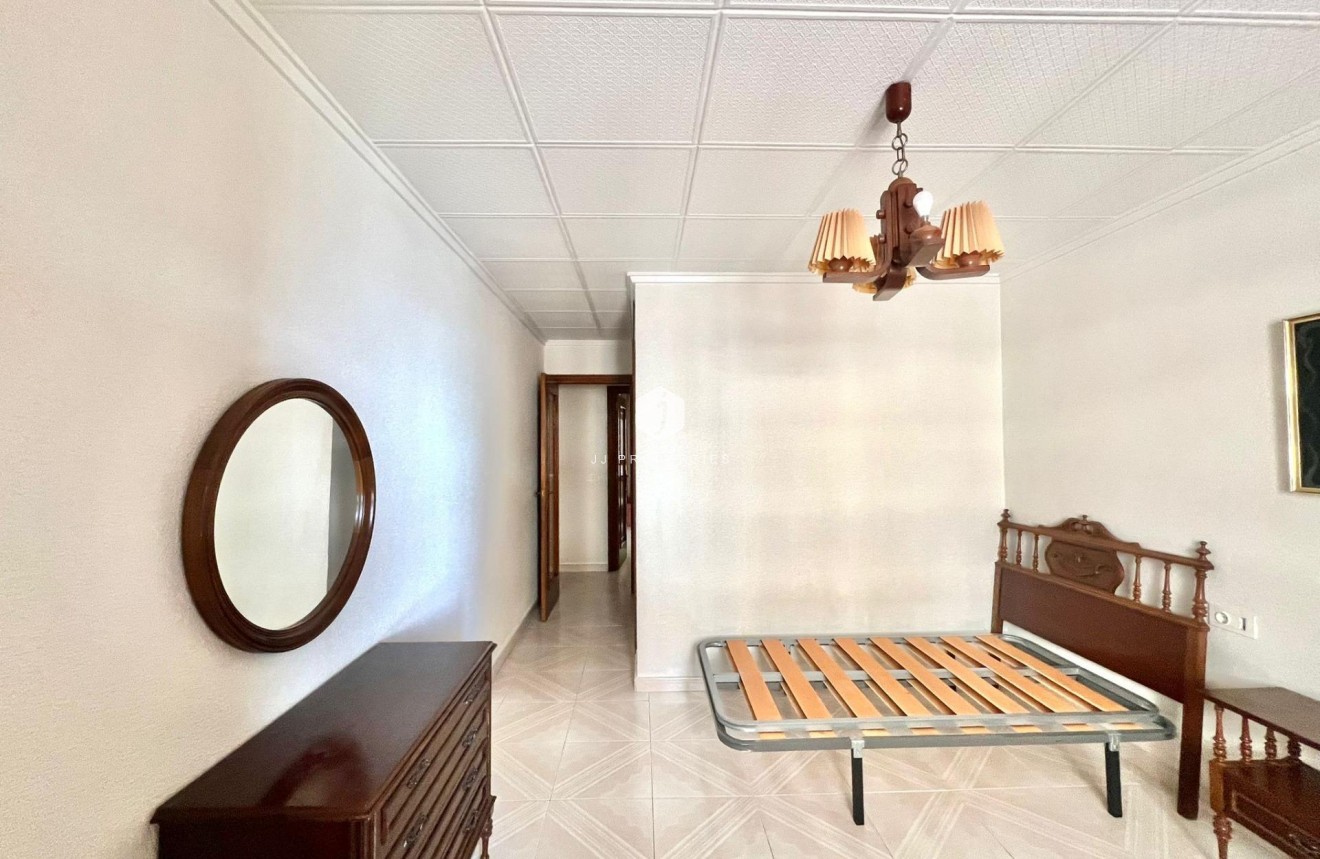 Segunda mano - Apartamento / piso -
Torrevieja - Acequion