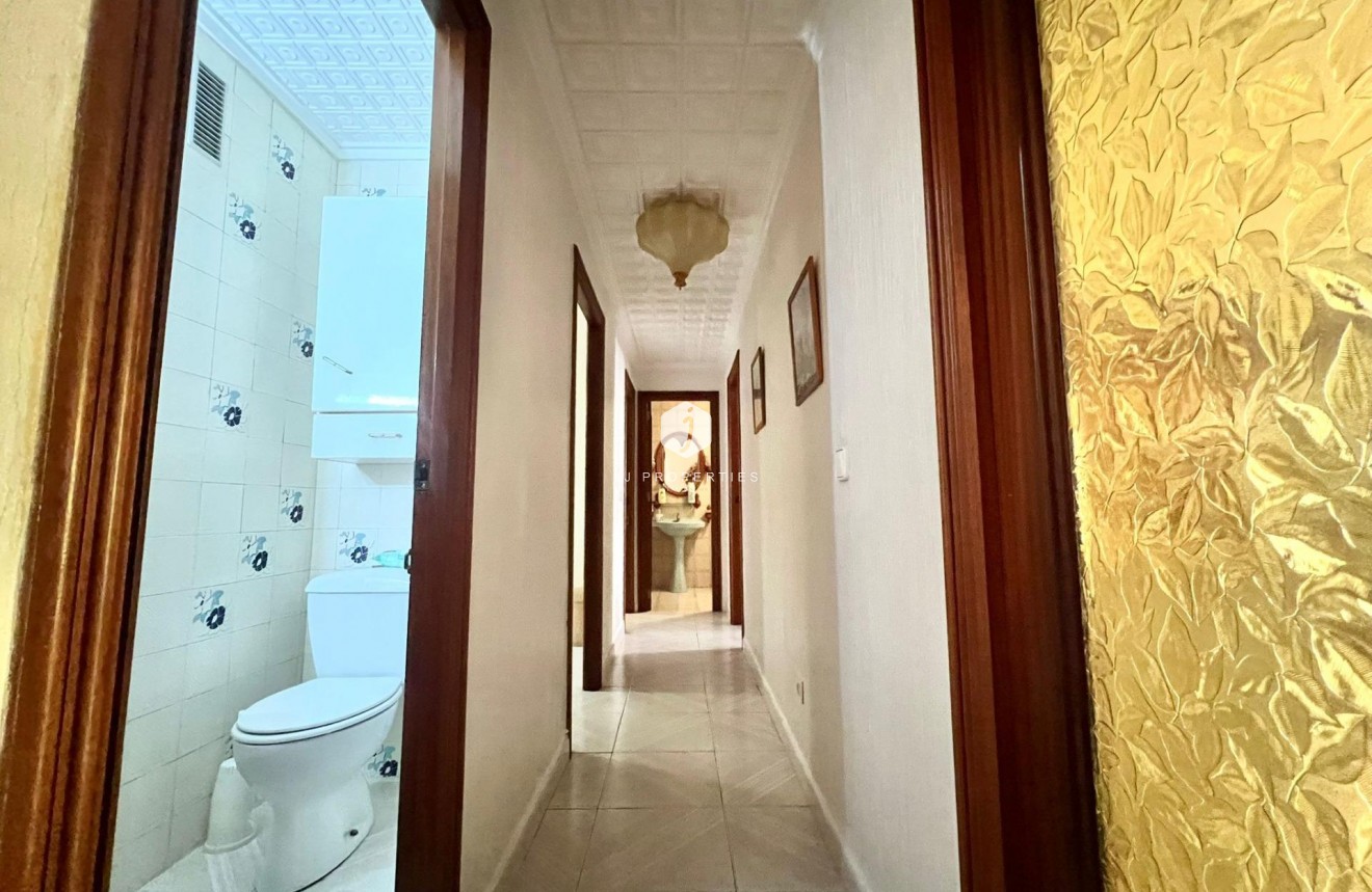 Segunda mano - Apartamento / piso -
Torrevieja - Acequion