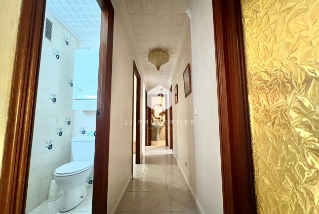 Segunda mano - Apartamento / piso -
Torrevieja - Acequion