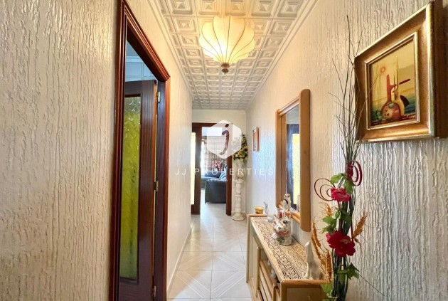 Segunda mano - Apartamento / piso -
Torrevieja - Acequion