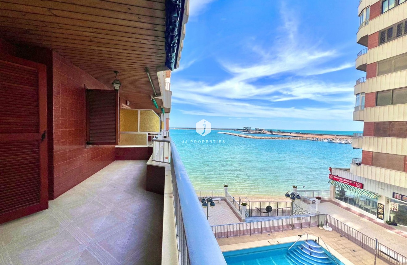 Segunda mano - Apartamento / piso -
Torrevieja - Acequion