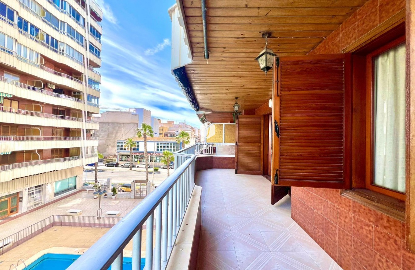 Segunda mano - Apartamento / piso -
Torrevieja - Acequion