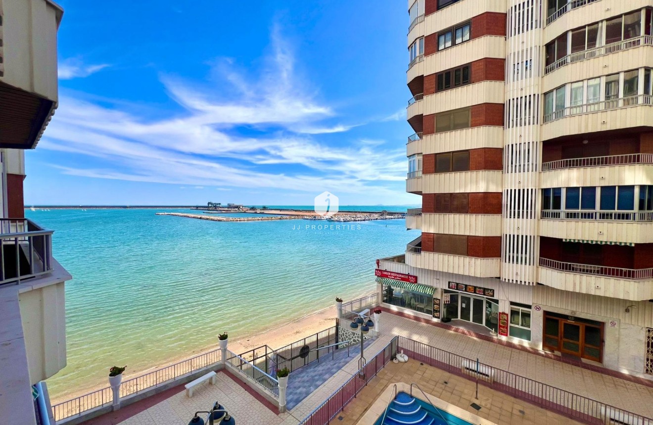 Segunda mano - Apartamento / piso -
Torrevieja - Acequion