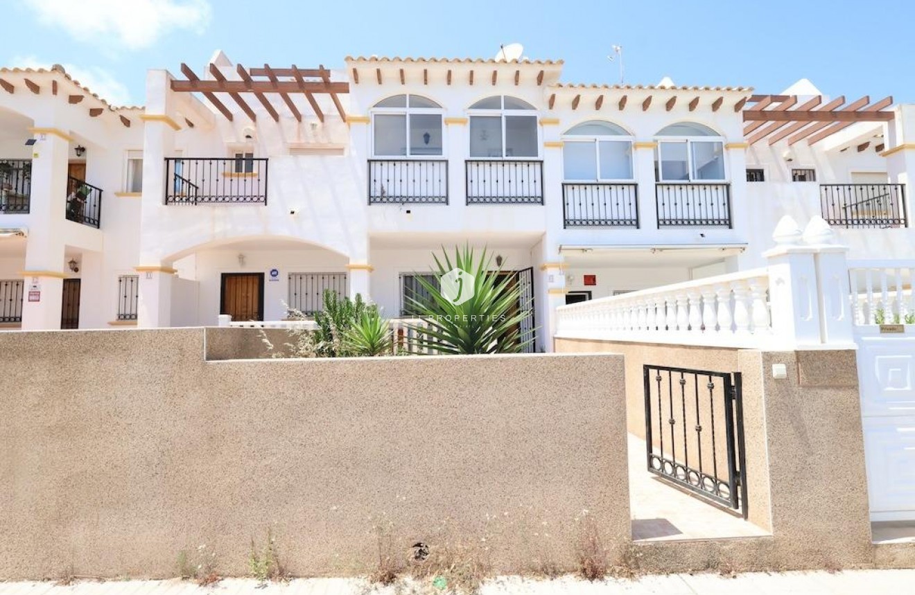 Aus zweiter Hand - Duplex -
Orihuela Costa - Costa Blanca