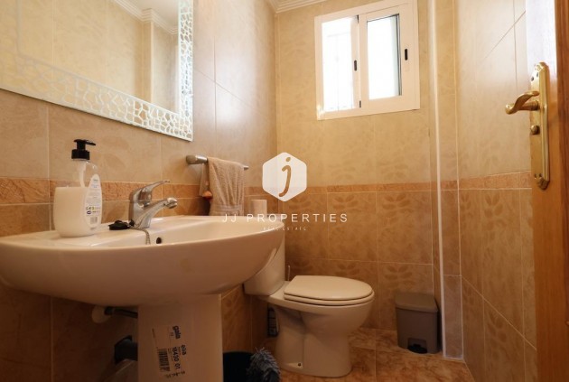 Aus zweiter Hand - Duplex -
Orihuela Costa - Costa Blanca