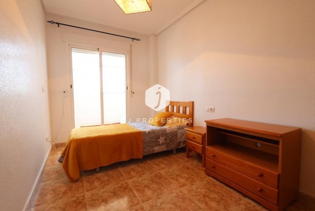 Aus zweiter Hand - Duplex -
Orihuela Costa - Costa Blanca