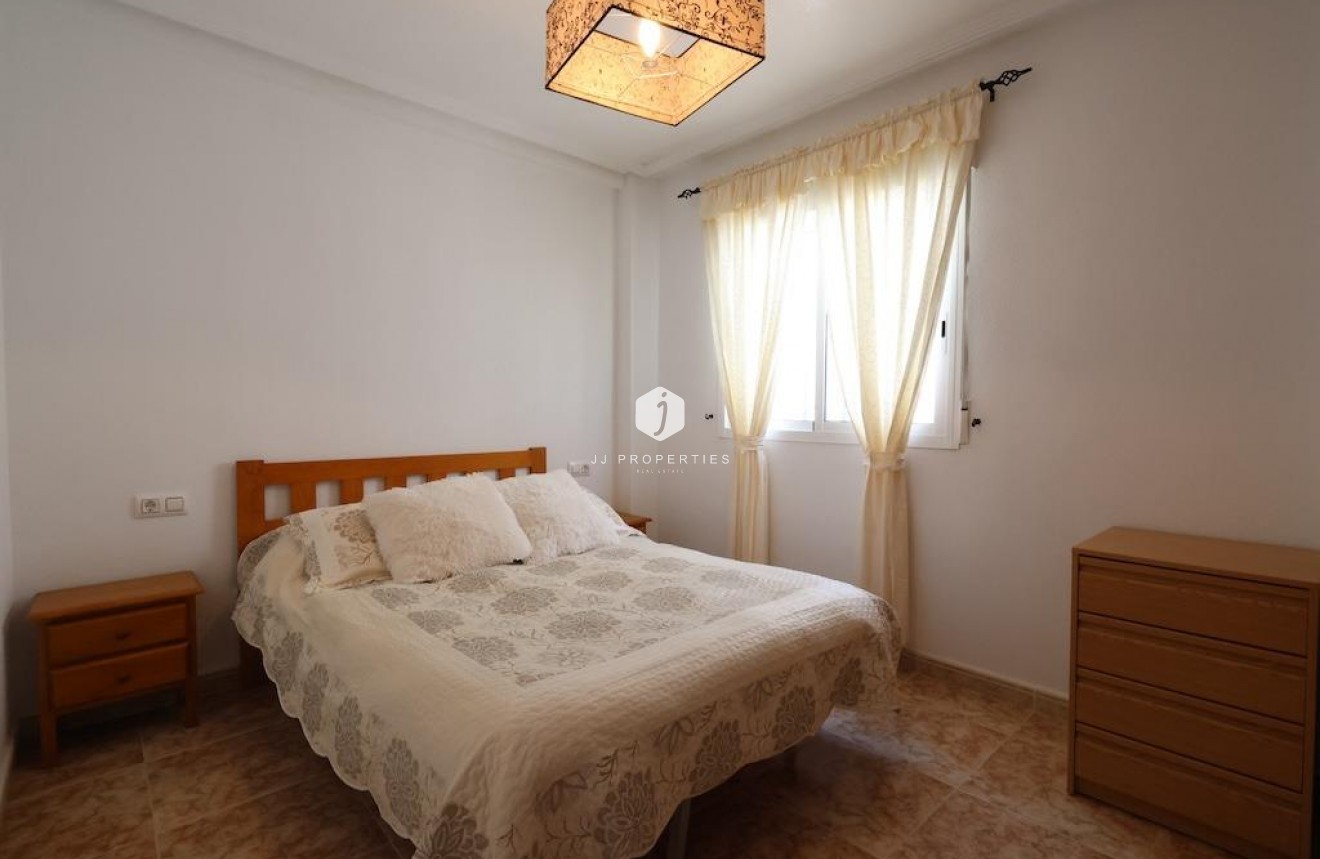 Aus zweiter Hand - Duplex -
Orihuela Costa - Costa Blanca