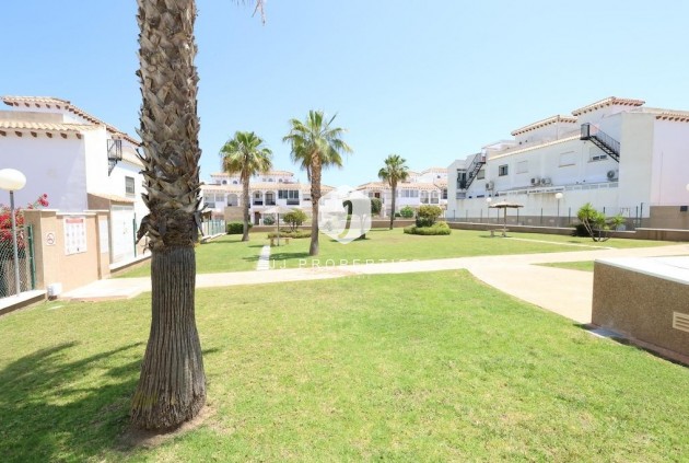 Aus zweiter Hand - Duplex -
Orihuela Costa - Costa Blanca