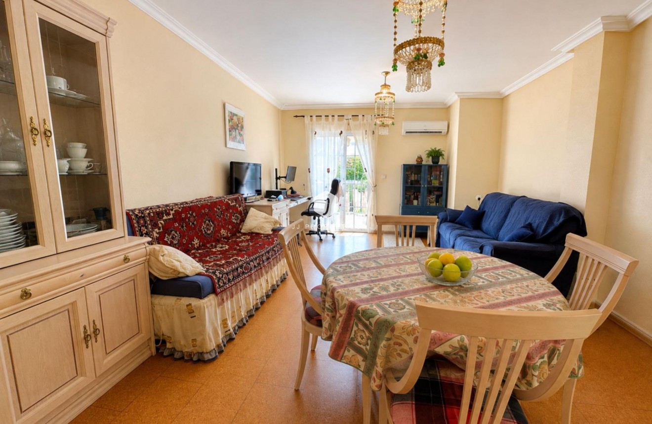 Tweedehands - Bungalow -
Orihuela Costa - Lomas de Cabo Roig