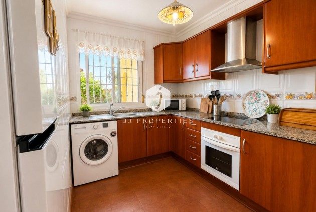 Tweedehands - Bungalow -
Orihuela Costa - Lomas de Cabo Roig