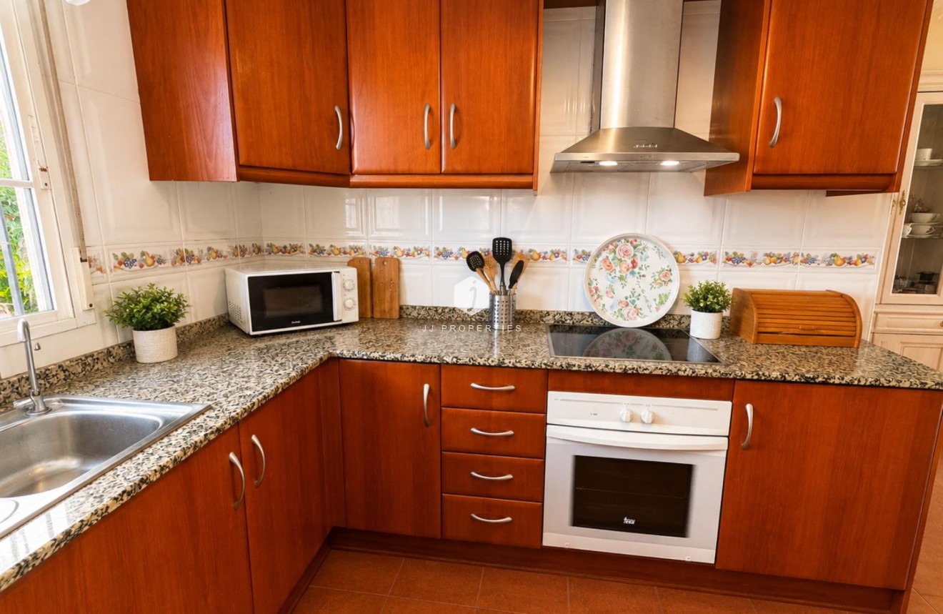 Tweedehands - Bungalow -
Orihuela Costa - Lomas de Cabo Roig