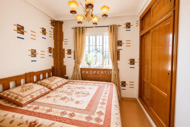 Tweedehands - Bungalow -
Orihuela Costa - Lomas de Cabo Roig
