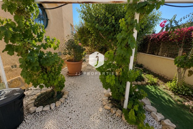 Tweedehands - Bungalow -
Orihuela Costa - Lomas de Cabo Roig