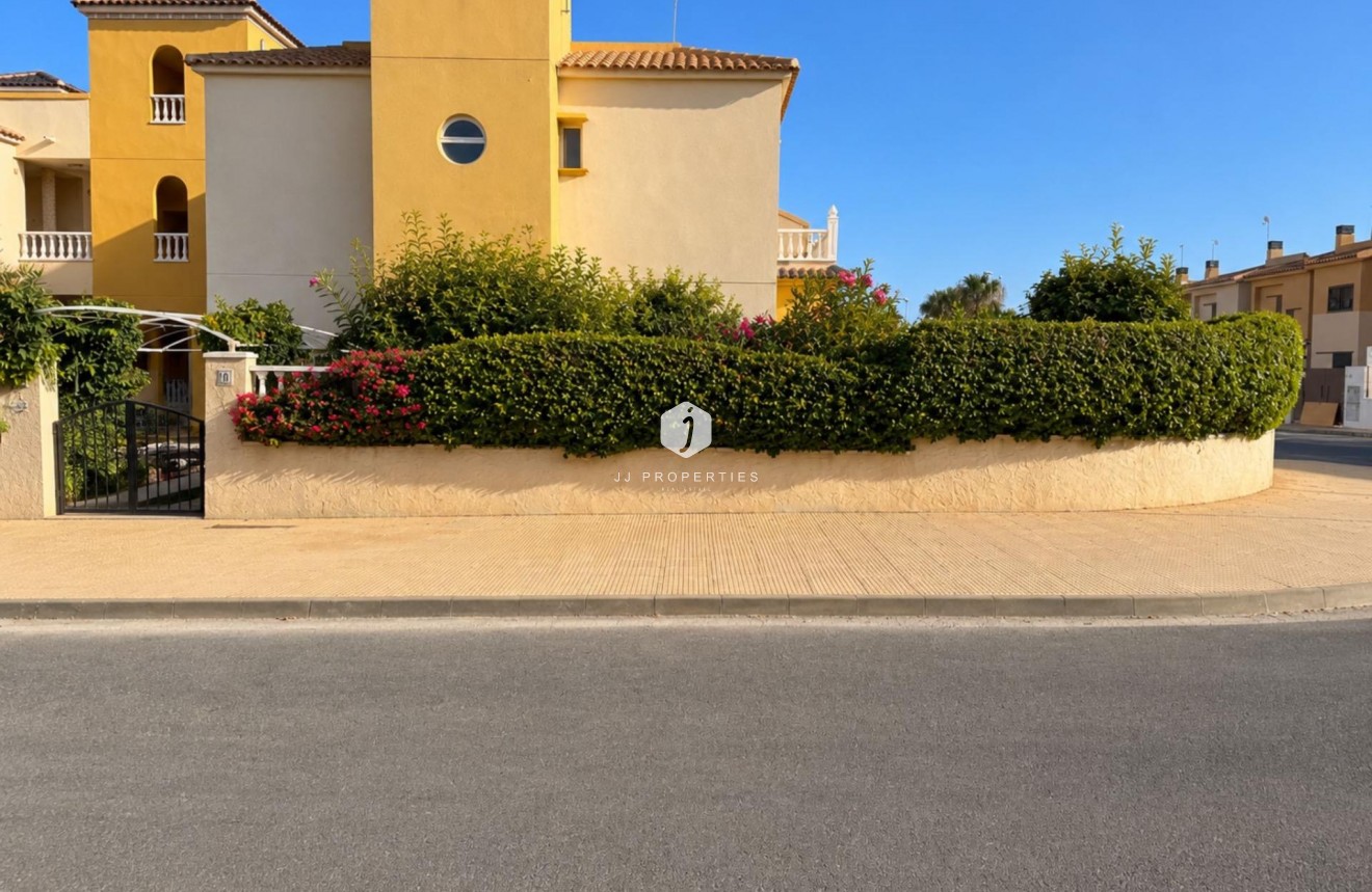 Tweedehands - Bungalow -
Orihuela Costa - Lomas de Cabo Roig