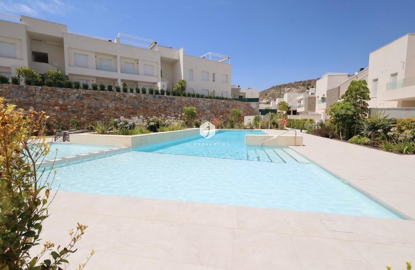 Aus zweiter Hand - Penthouse -
Algorfa - Inland