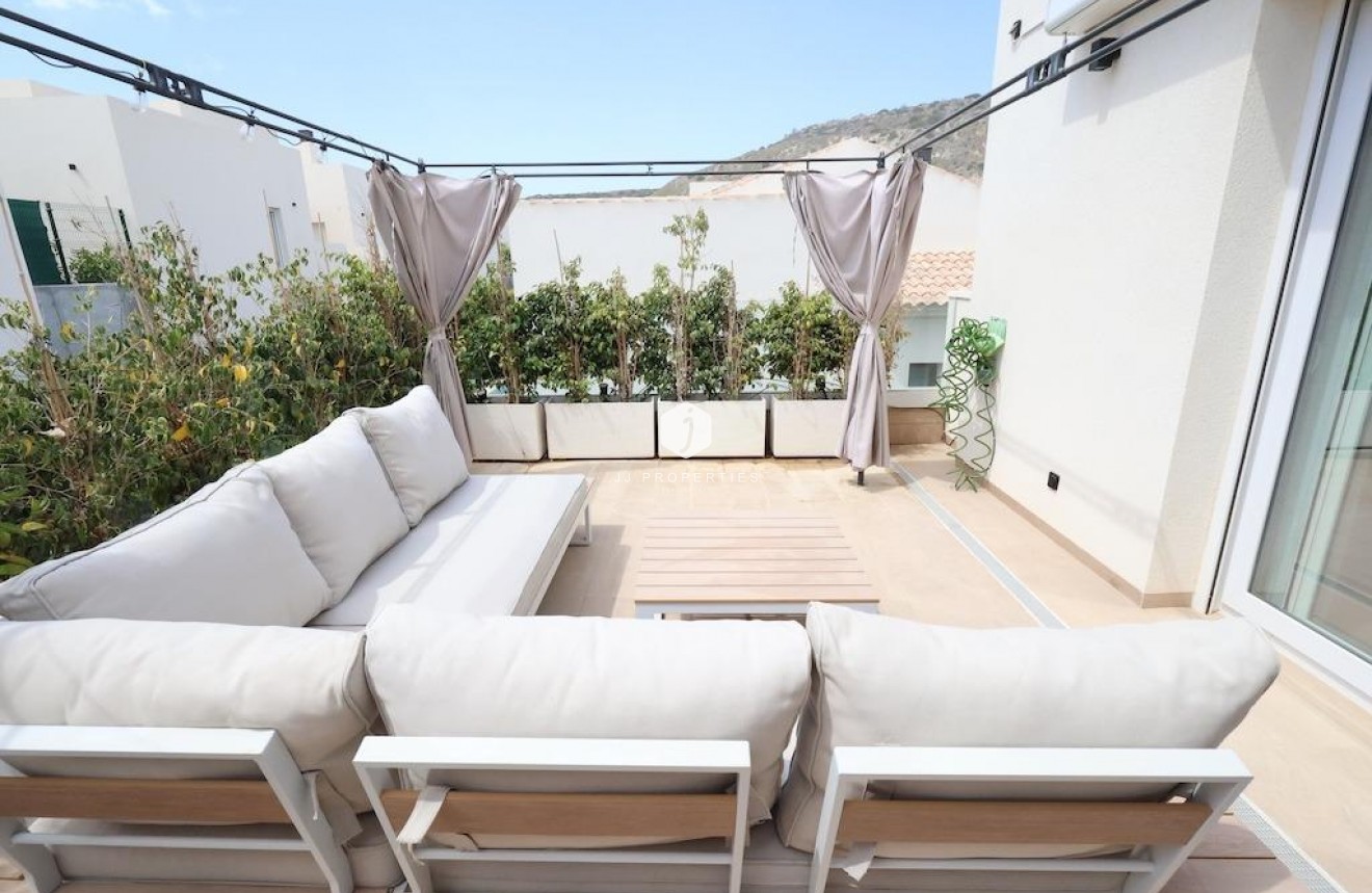 Aus zweiter Hand - Penthouse -
Algorfa - Inland