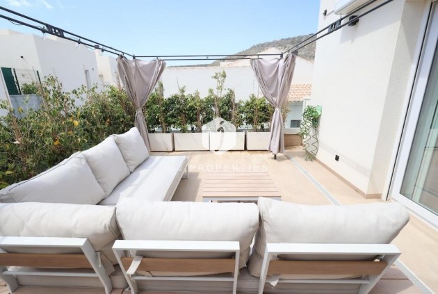 Aus zweiter Hand - Penthouse -
Algorfa - Inland