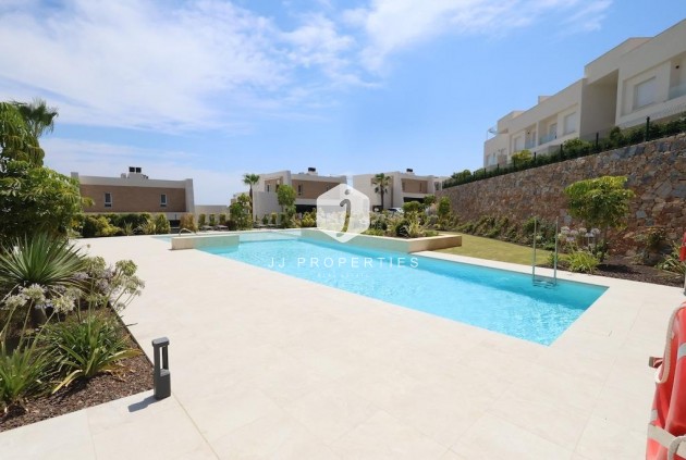 Aus zweiter Hand - Penthouse -
Algorfa - Inland
