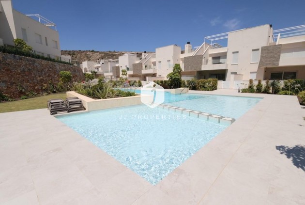Aus zweiter Hand - Penthouse -
Algorfa - Inland