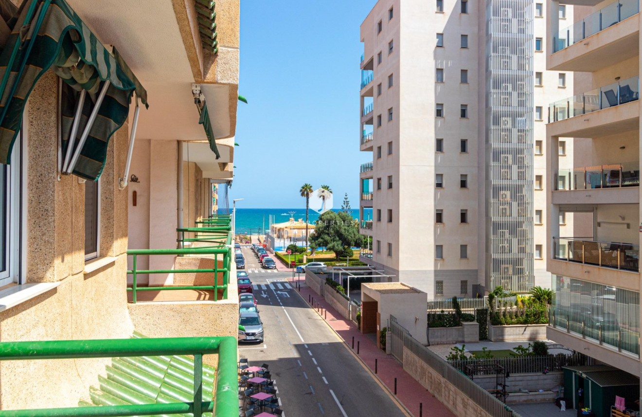 D'occasion - Appartement -
Torrevieja - La Mata Pueblo
