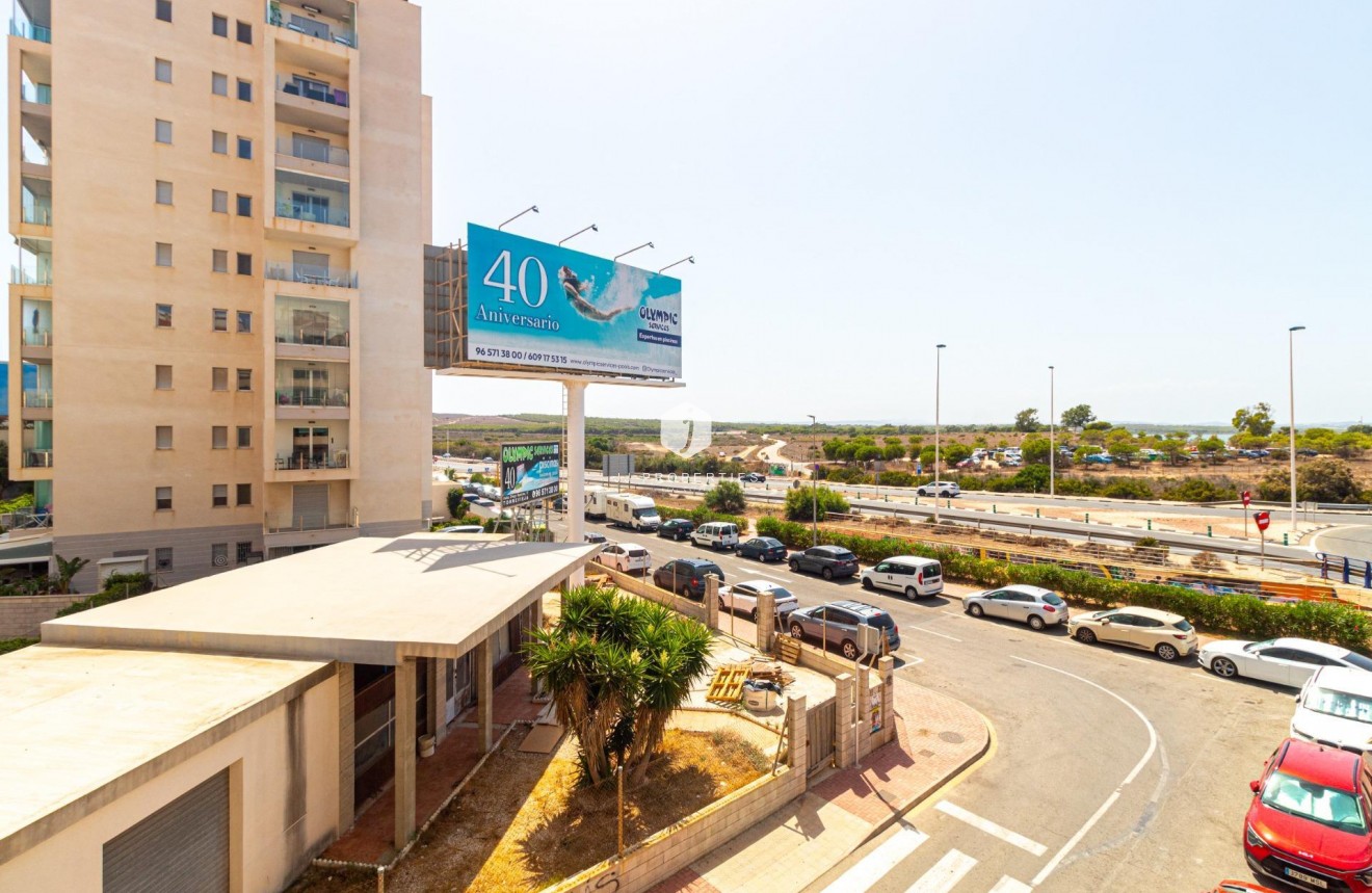 D'occasion - Appartement -
Torrevieja - La Mata Pueblo