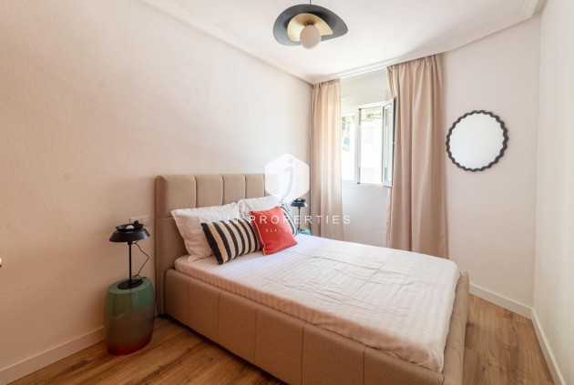 D'occasion - Appartement -
Torrevieja - La Mata Pueblo