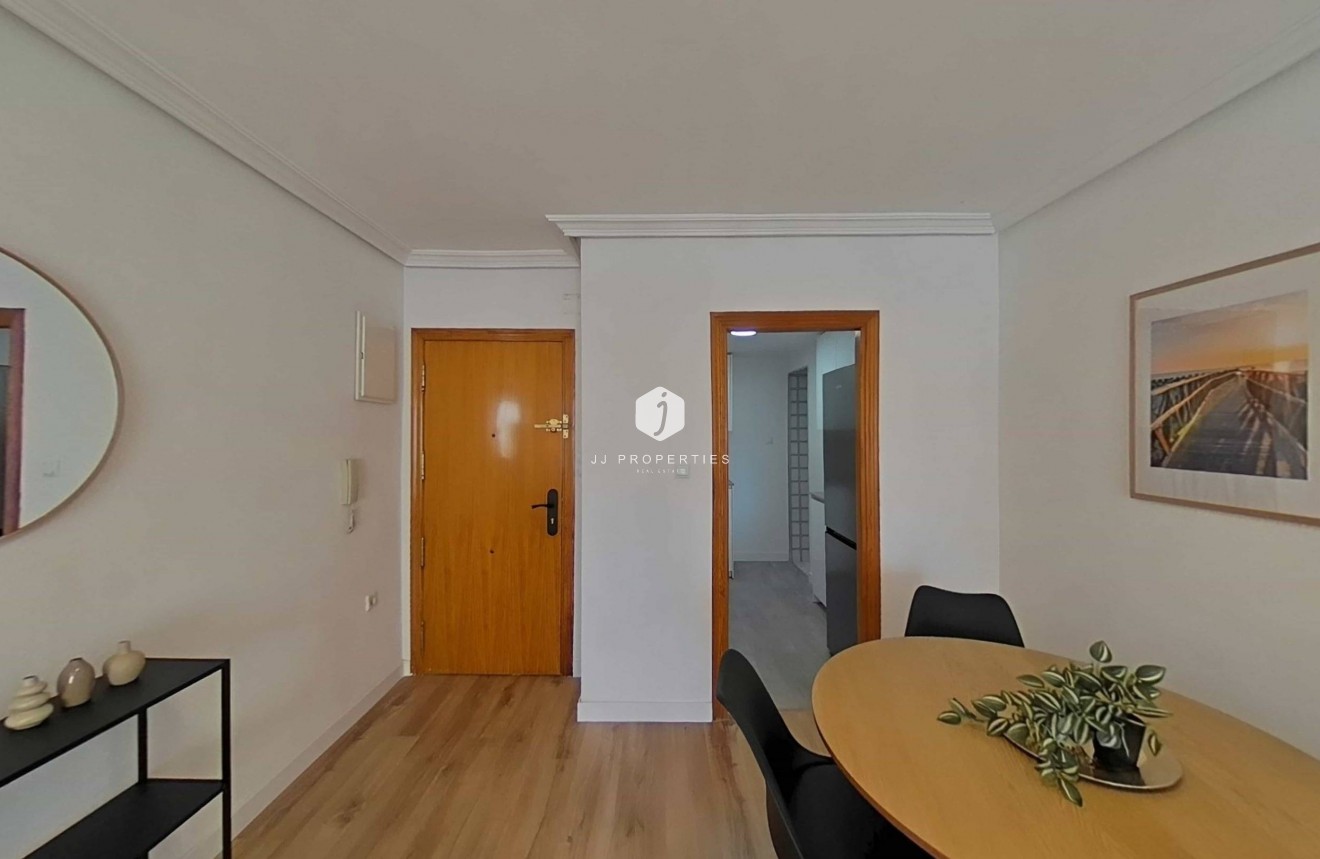 D'occasion - Appartement -
Torrevieja - La Mata Pueblo