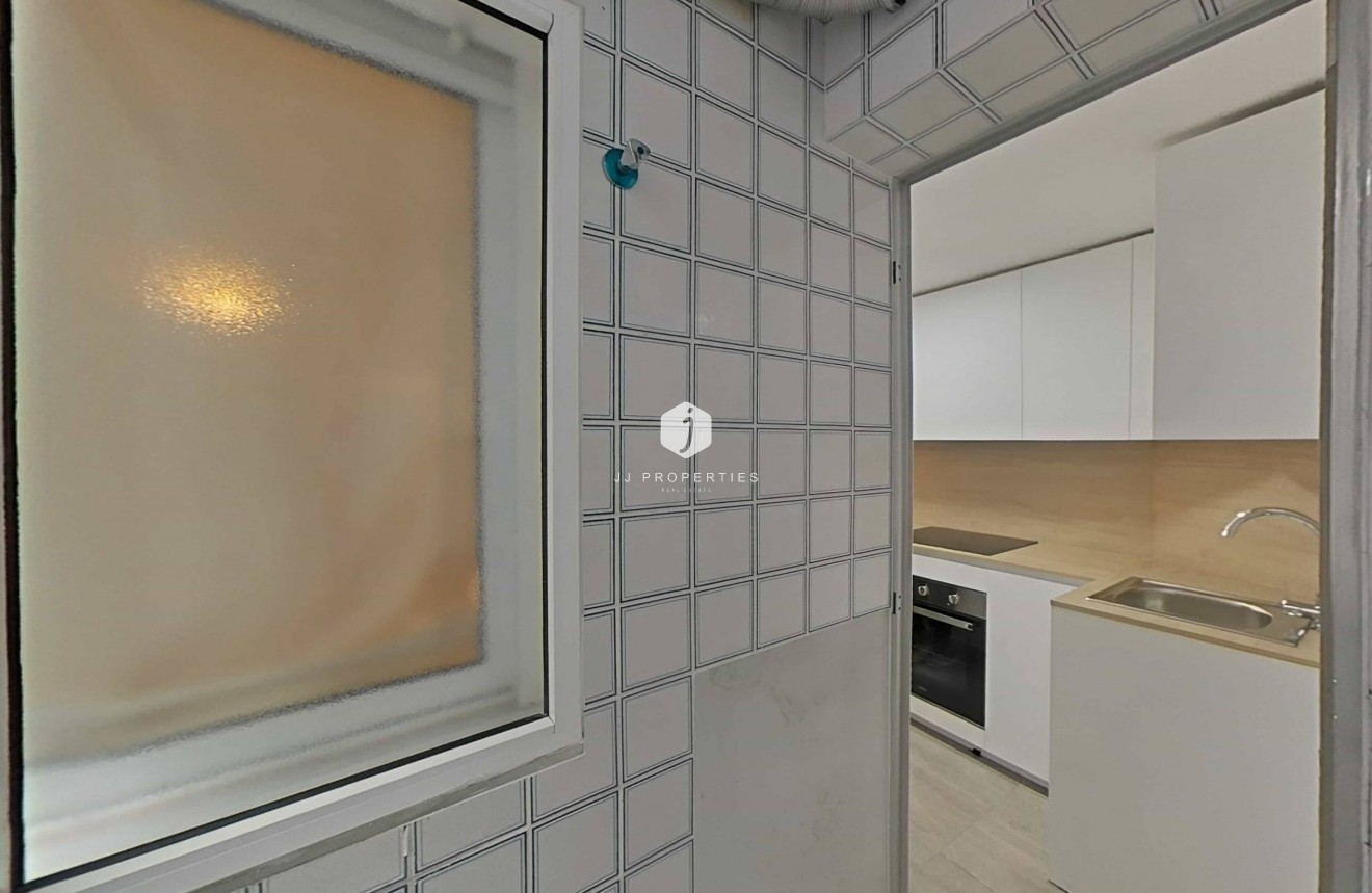 D'occasion - Appartement -
Torrevieja - La Mata Pueblo