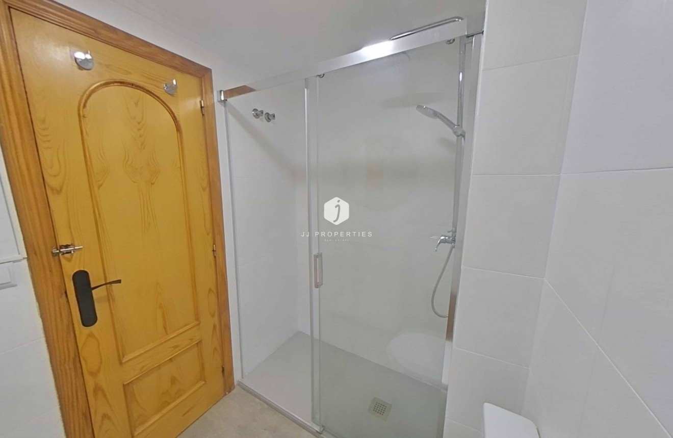 D'occasion - Appartement -
Torrevieja - La Mata Pueblo