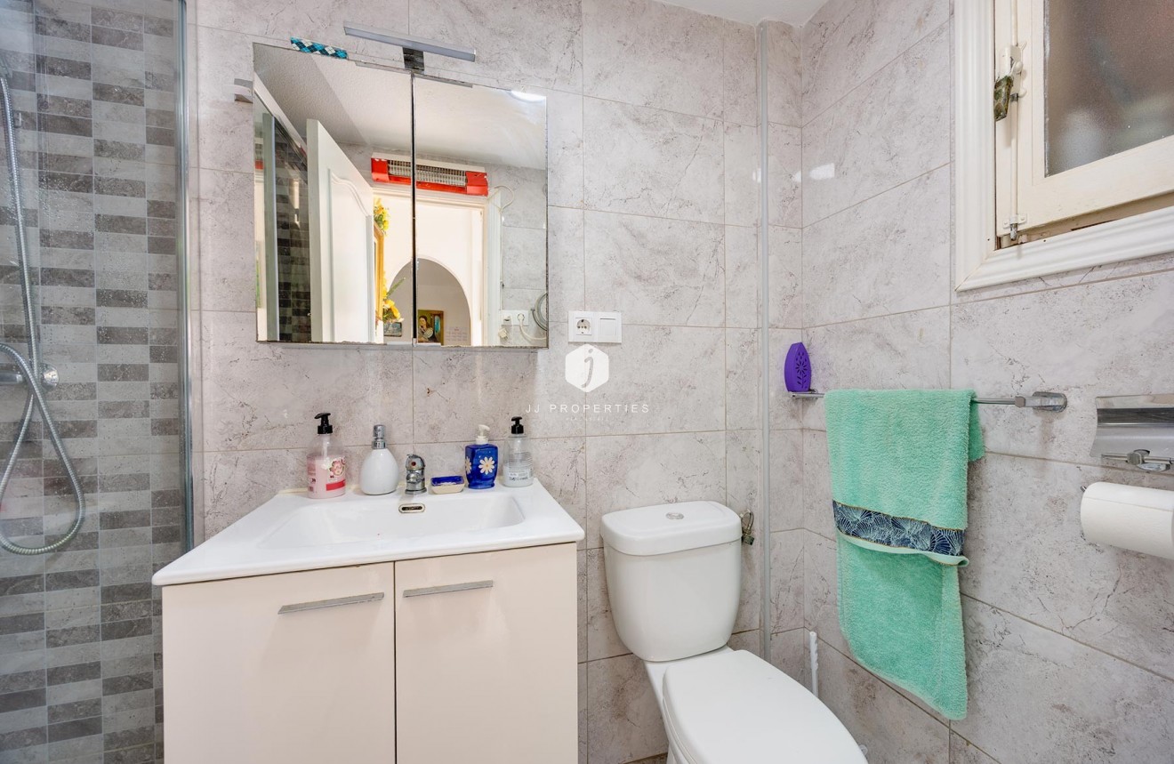 D'occasion - Appartement -
Torrevieja - Costa Blanca