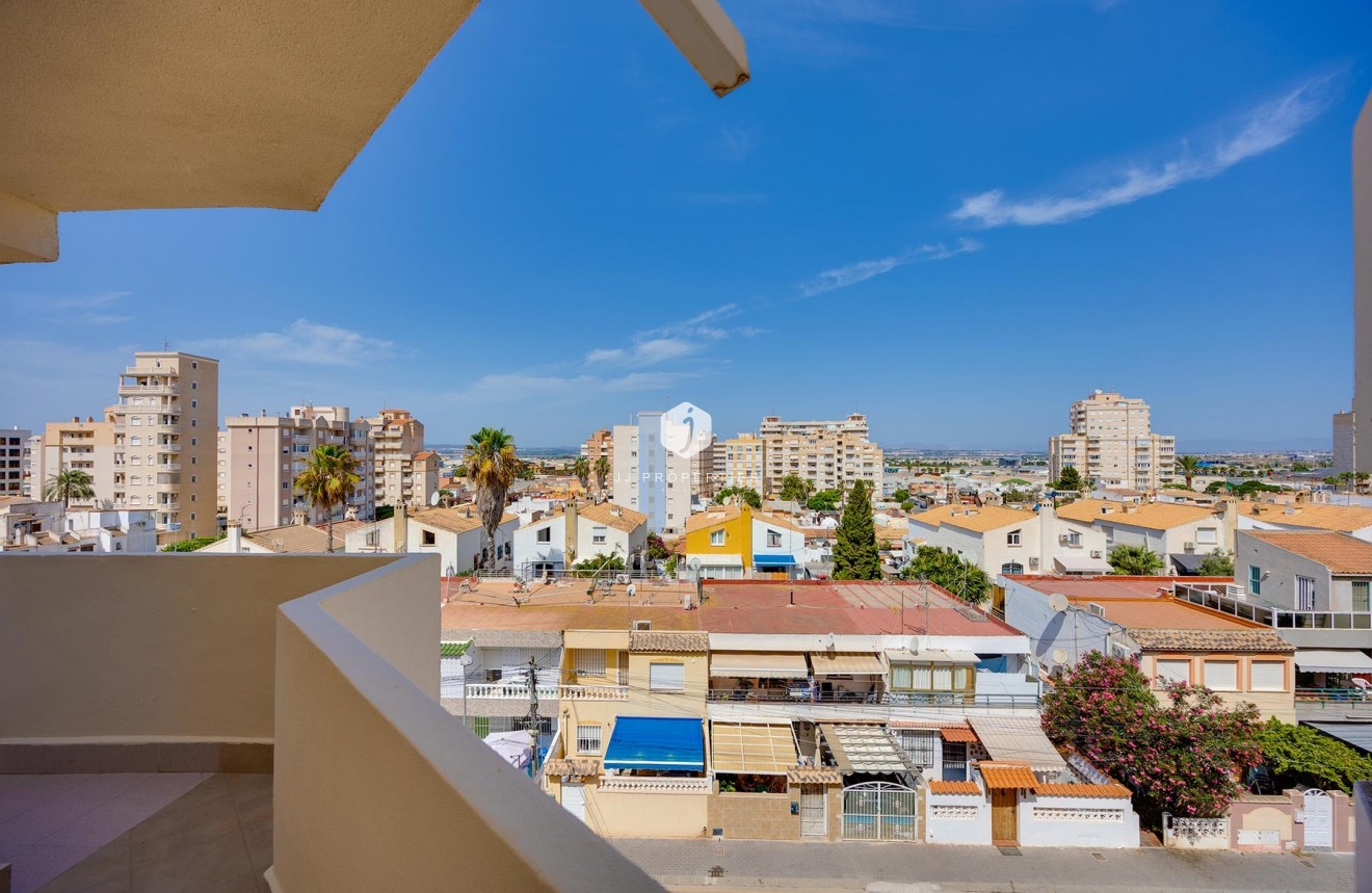 D'occasion - Appartement -
Torrevieja - Costa Blanca