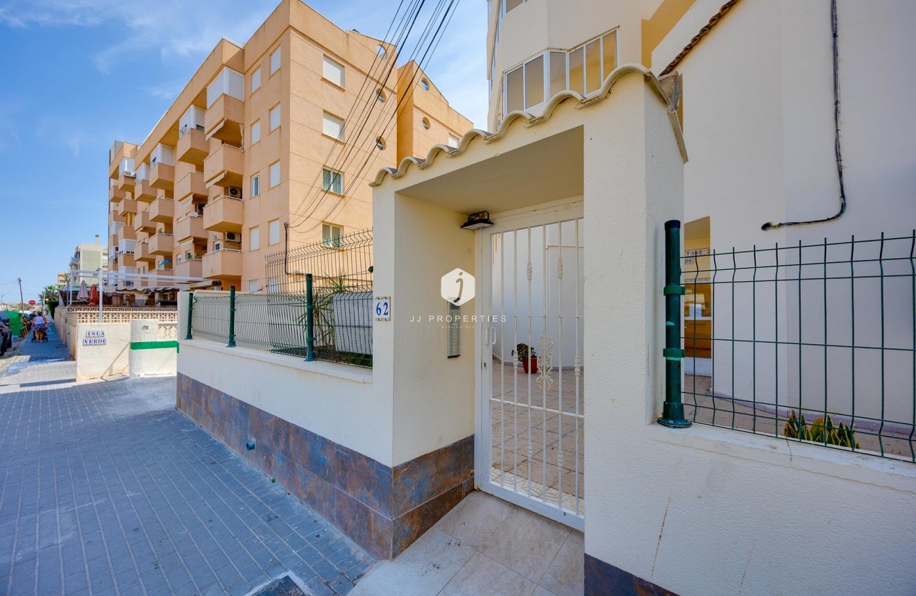 D'occasion - Appartement -
Torrevieja - Costa Blanca