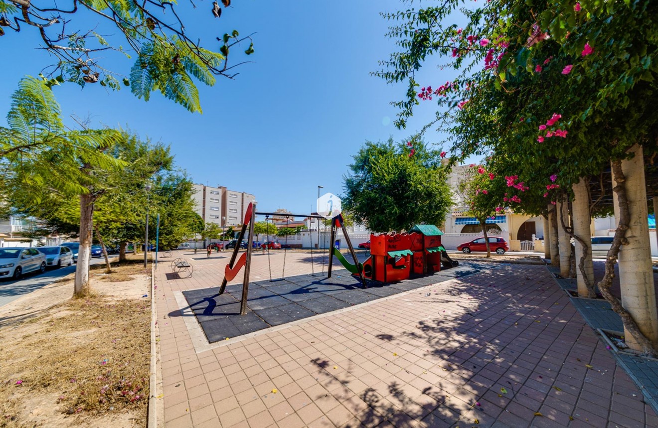D'occasion - Appartement -
Torrevieja - Costa Blanca