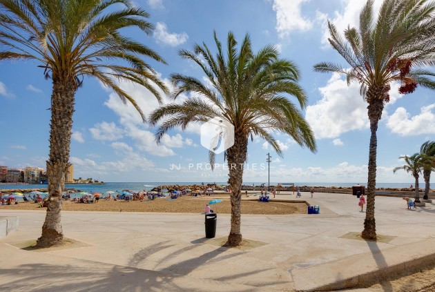 D'occasion - Appartement -
Torrevieja - Costa Blanca