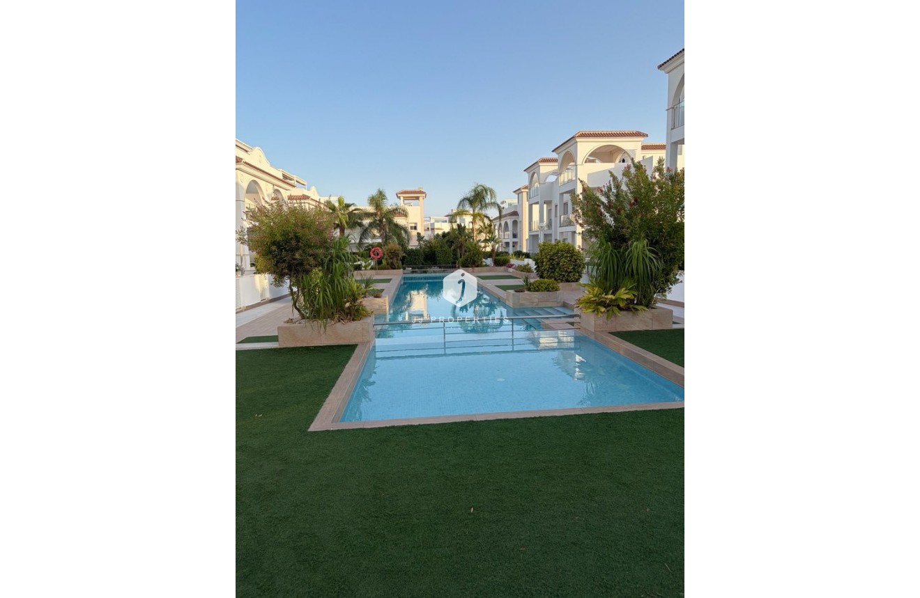 Z drugiej ręki - Bungalow -
Ciudad Quesada - Costa Blanca
